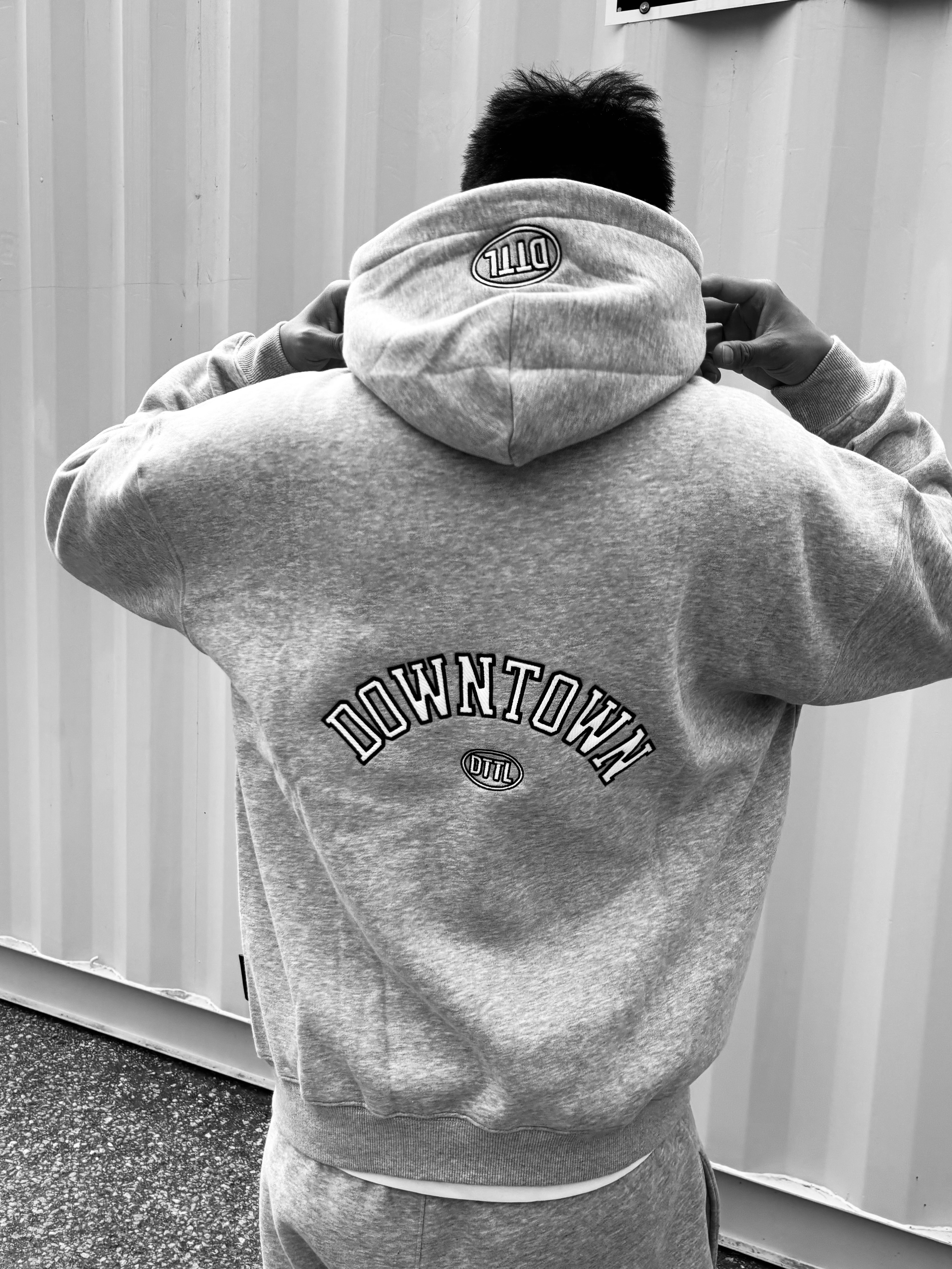 トップス MIDTOWN COLLEGIATE ZIP HOOD Downtown Collegiate Zip – DOWNTOWNDTTL